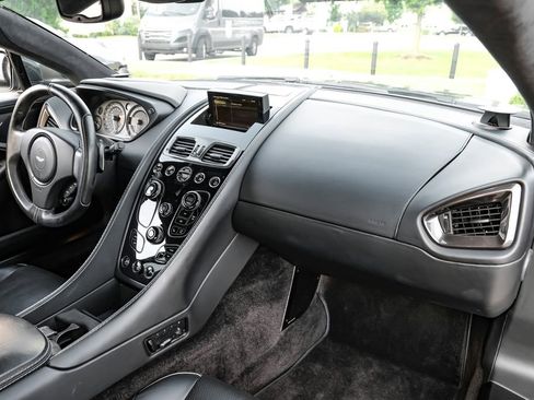Used 2016 Aston Martin Vanquish Coupe RWD image 8