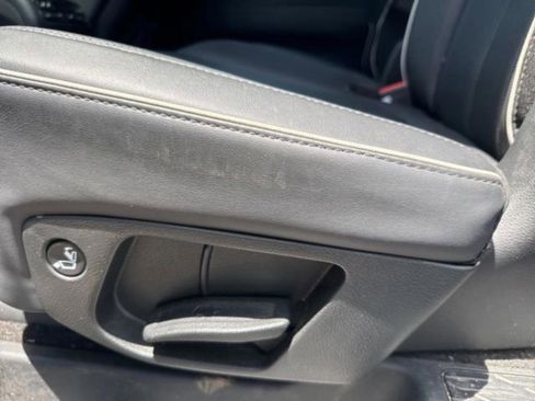 Used 2025 Hyundai Palisade SEL FWD image 27