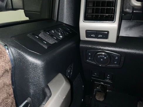 Used 2019 Ford F250 Lariat w/ Lariat Ultimate Package AWD/4WD image 20