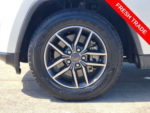 Used 2021 Jeep Grand Cherokee Limited AWD/4WD image 10