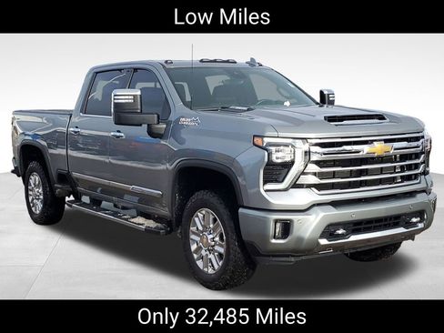 Used 2025 Chevrolet Silverado 2500 High Country w/ High Country Premium Package image 2