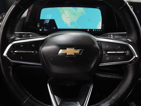 Used 2025 Chevrolet Equinox LT FWD image 10