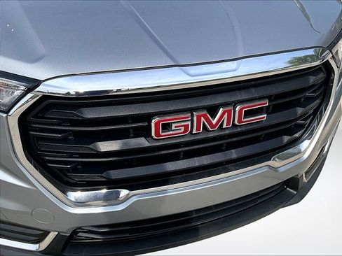 Used 2023 GMC Terrain SLE w/ Driver Convenience Package AWD/4WD image 28