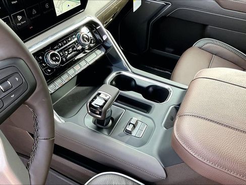 New 2026 GMC Sierra 1500 Denali w/ Denali Reserve Package image 28