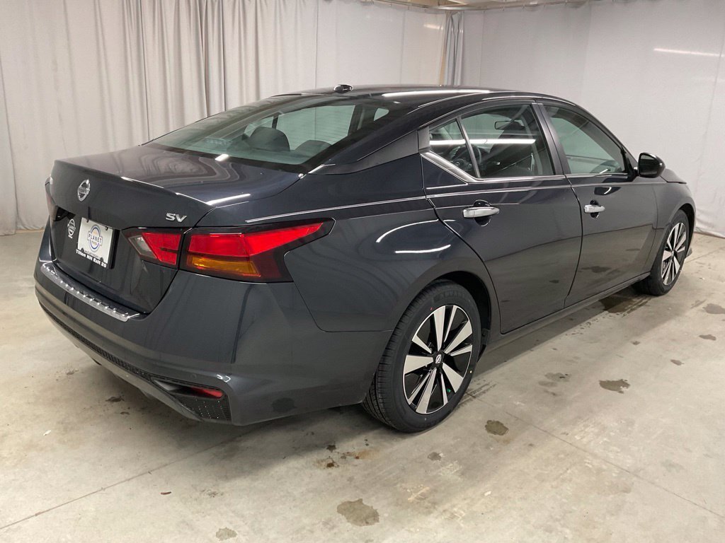 Used 2022 Nissan Altima 2.5 SV FWD image 12