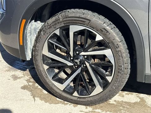 Used 2024 Mitsubishi Outlander SE image 10
