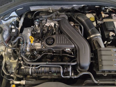 Used 2023 Volkswagen Jetta SE FWD image 30