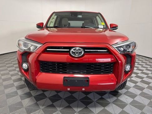 Used 2020 Toyota 4Runner SR5 Premium w/ Moonroof Package image 11