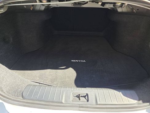 Used 2021 Nissan Sentra S FWD image 19