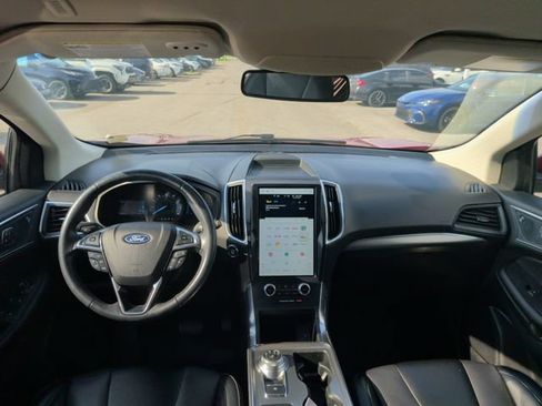 Used 2022 Ford Edge Titanium AWD/4WD image 24