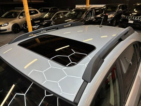 Used 2014 Subaru Crosstrek Touring image 8