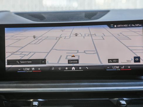 Certified 2024 BMW X5 xDrive40i w/ M Sport Package image 11