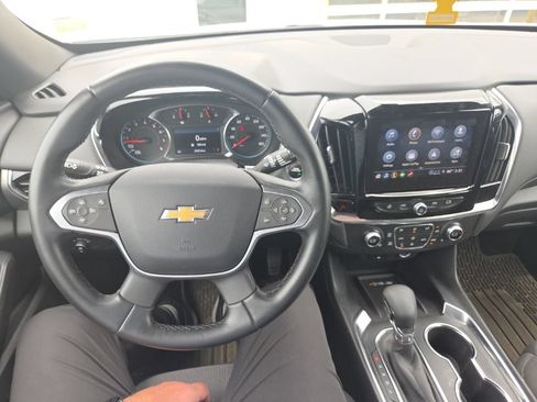 Used 2023 Chevrolet Traverse LT FWD image 21
