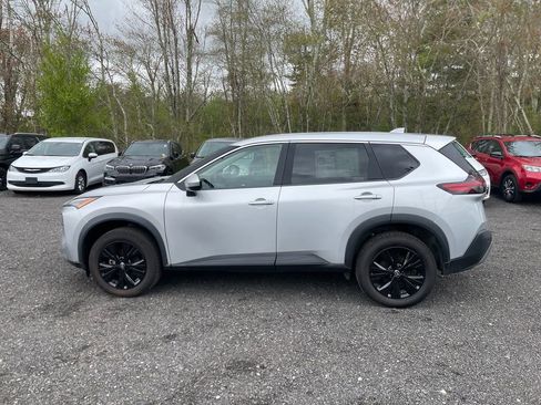 Used 2023 Nissan Rogue SV AWD/4WD image 9