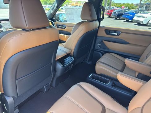 New 2026 Nissan Armada SL w/ Captain's Chari Seat Package RWD image 14