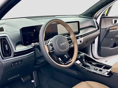 New 2025 Kia Sorento SX Prestige w/ Olive Brown Leather Package image 4