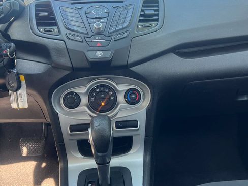 Used 2016 Ford Fiesta SE FWD image 16