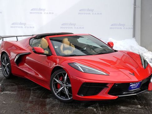 Used 2021 Chevrolet Corvette Stingray Preferred Cpe w/ Engine Appearance Package image 61