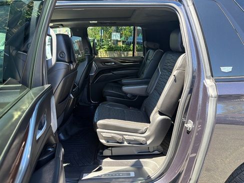 Used 2022 Cadillac Escalade ESV Sport Platinum AWD/4WD image 22