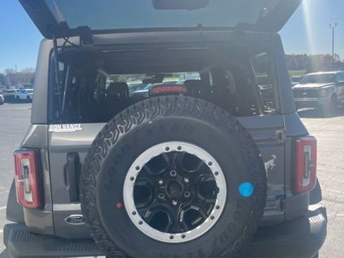 New 2025 Ford Bronco Badlands w/ Sasquatch Package image 38