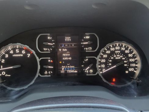 Used 2018 Toyota Tundra SR5 w/ SR5 Upgrade Package AWD/4WD image 30