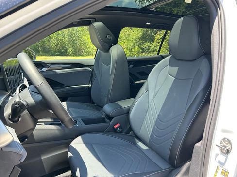 New 2026 Volkswagen Tiguan SE R-Line AWD/4WD image 21