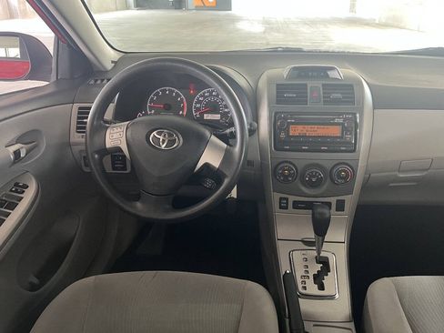 Used 2012 Toyota Corolla LE FWD image 9