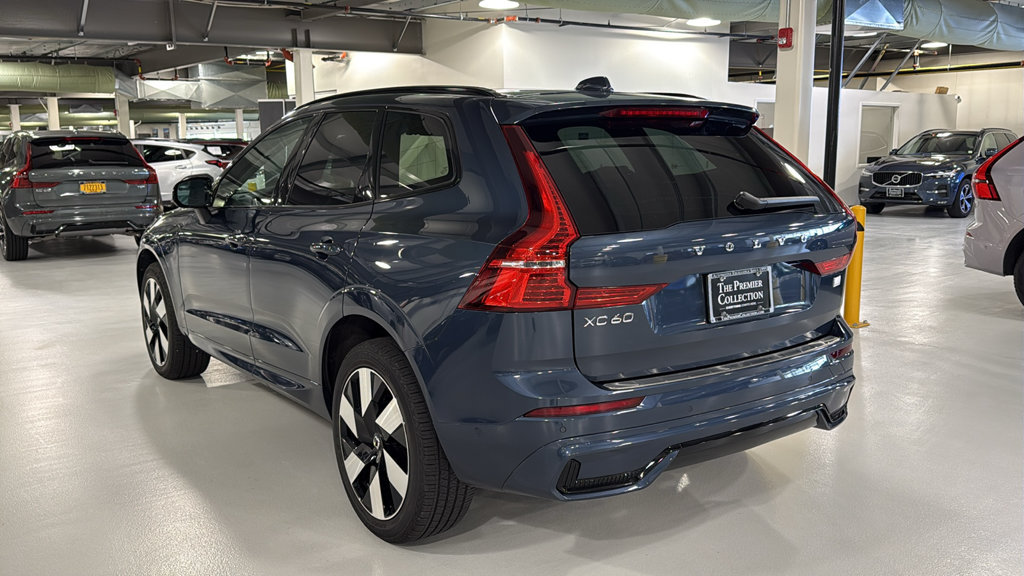 Used 2024 Volvo XC60 T8 Plus w/ Protection Package Premier AWD/4WD image 4