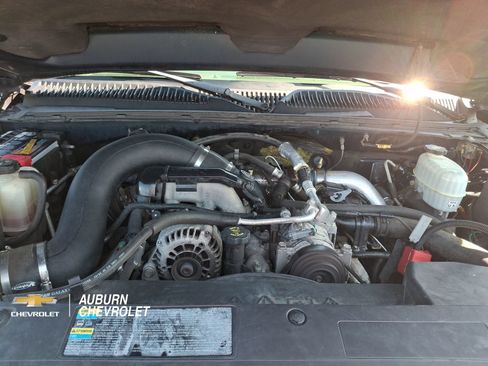 Used 2005 Chevrolet Silverado 3500 LT w/ Heavy-Duty Power Package AWD/4WD image 21