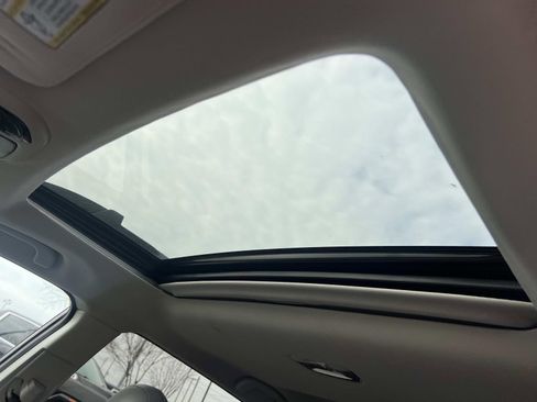 Used 2022 Subaru Outback Limited image 32