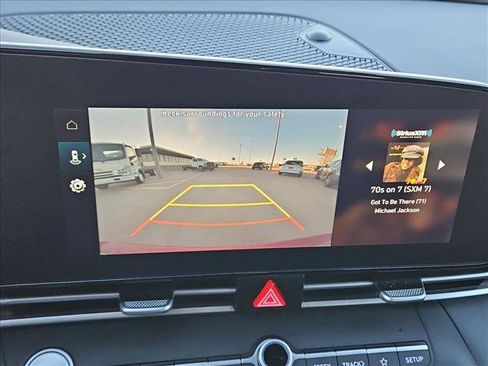 Used 2023 Hyundai Elantra SEL w/ Convenience Package image 15