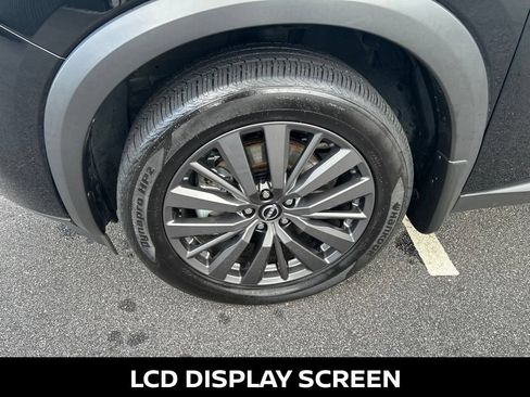 Certified 2025 Nissan Pathfinder SL w/ SL Premium Package AWD/4WD image 11