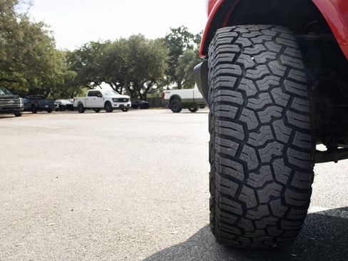 Used 2023 Ford Bronco Outer Banks image 7