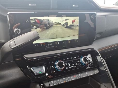 New 2026 GMC Sierra 2500 AT4 w/ AT4 Premium Plus Package image 21