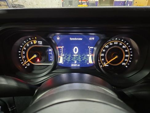 Used 2024 Jeep Gladiator Mojave w/ Convenience Group image 20