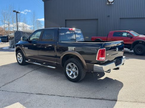 Used 2017 RAM 1500 Laramie w/ Convenience Group image 18