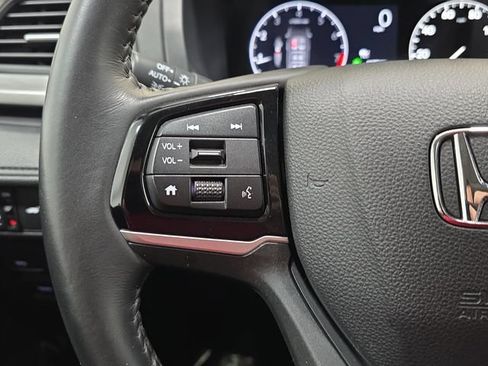 Used 2025 Honda Odyssey EX-L image 16