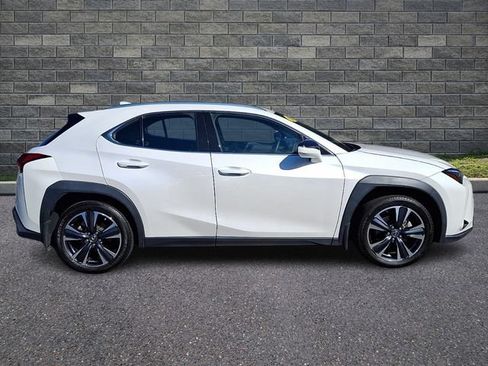 Used 2023 Lexus UX 250h AWD image 7