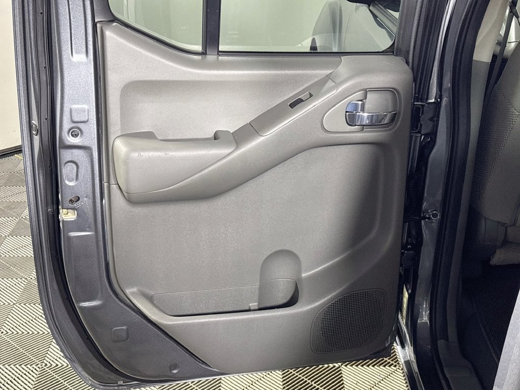 Used 2019 Nissan Frontier SV w/ Value Truck Package AWD/4WD image 18
