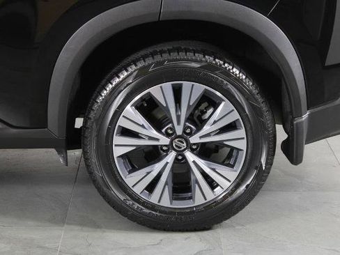 Certified 2021 Nissan Rogue SV FWD image 14