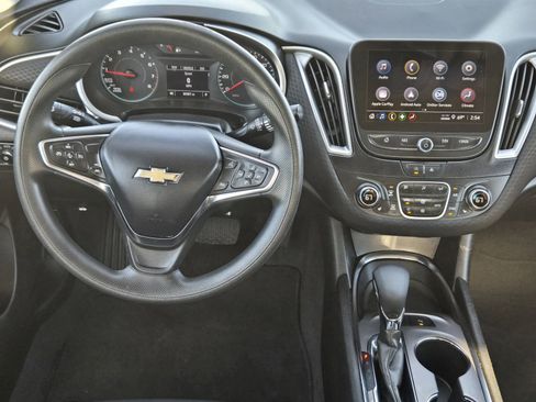 Used 2024 Chevrolet Malibu LT image 27