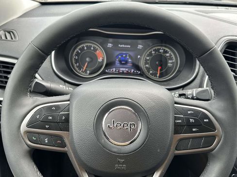 Used 2022 Jeep Cherokee Latitude Lux image 20