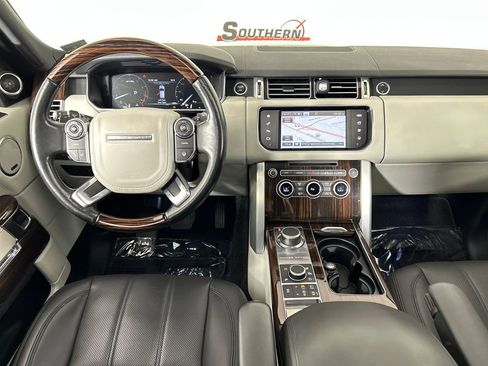 Used 2016 Land Rover Range Rover HSE image 18