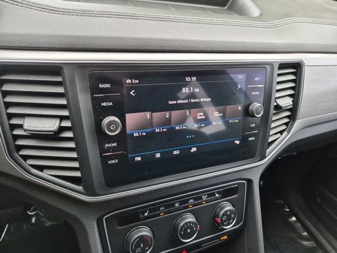 Used 2018 Volkswagen Atlas SE AWD/4WD image 19