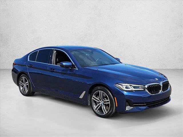 Used 2021 BMW 530e w/ Premium Package RWD image 3