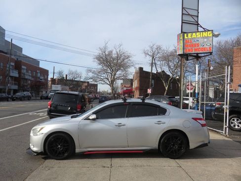 Used 2010 Nissan Maxima 3.5 SV w/ Monitor Pkg image 7