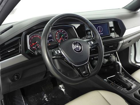 Used 2019 Volkswagen Jetta R-Line FWD image 30