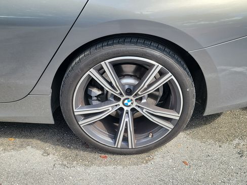 Used 2022 BMW 330i Sedan w/ Convenience Package RWD image 5