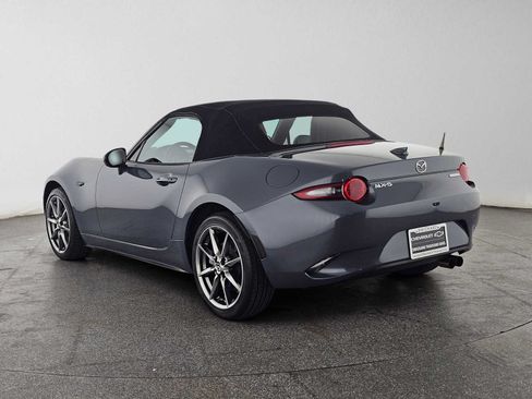 Used 2021 MAZDA MX-5 Miata Grand Touring RWD image 5