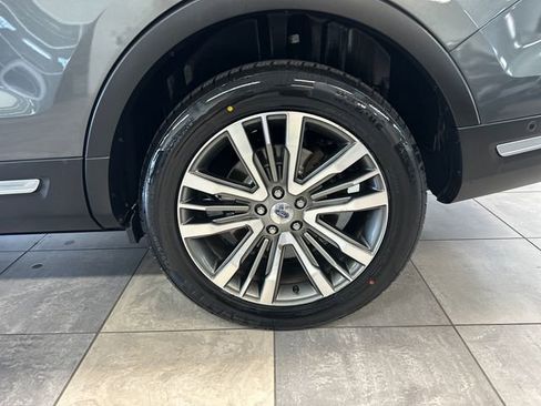 Used 2018 Ford Explorer Platinum AWD/4WD image 9